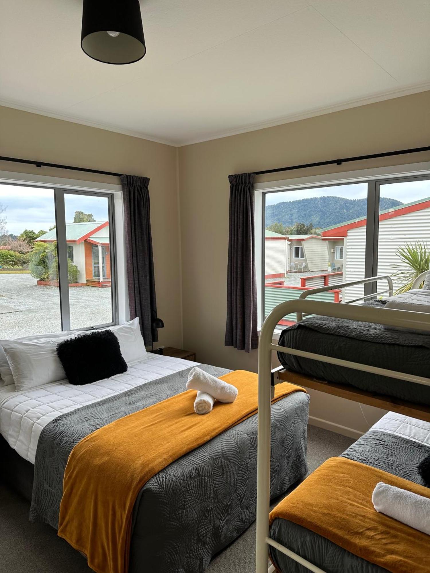 Franz Josef Top 10 Holiday Park מראה חיצוני תמונה